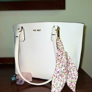 NINE WEST RARE BAG-  VERY GOOD CONDITION